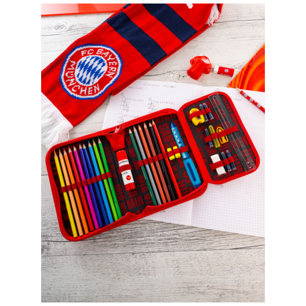 FC Bayern Mnchen Penalhus med indhold - Medium