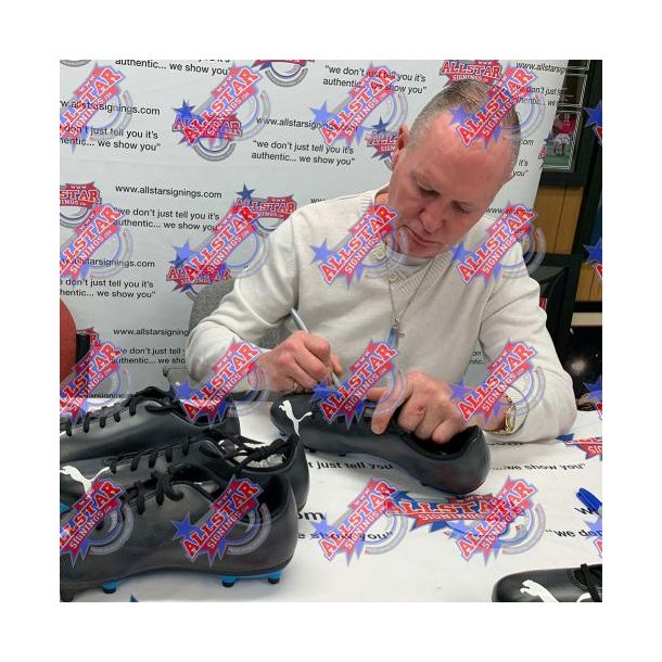 England F.A. Gascoigne Signeret Fodboldstvle (Indrammet)